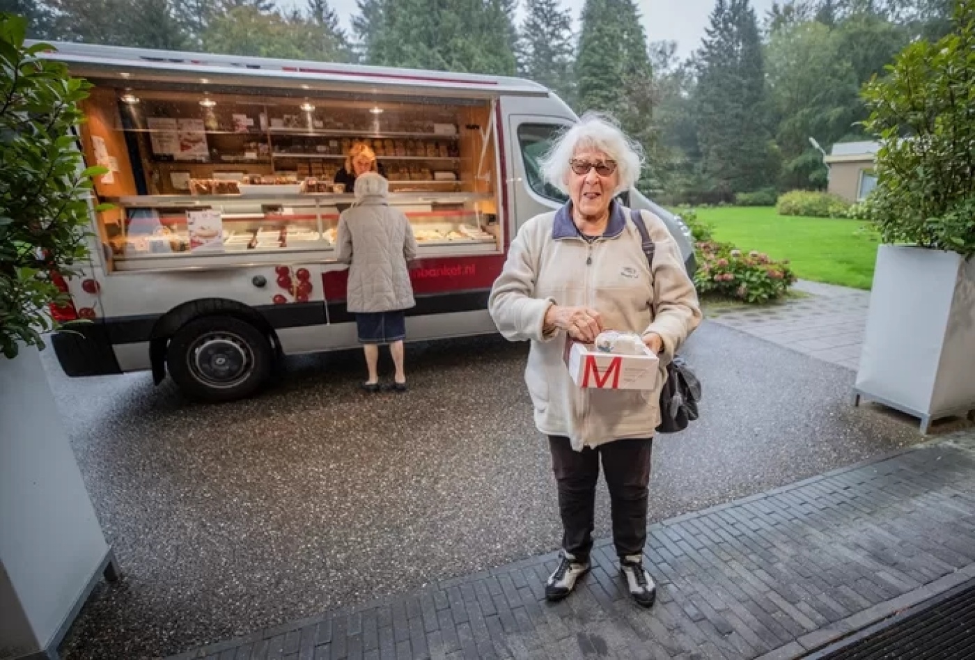rijdende-winkel-bus.jpg